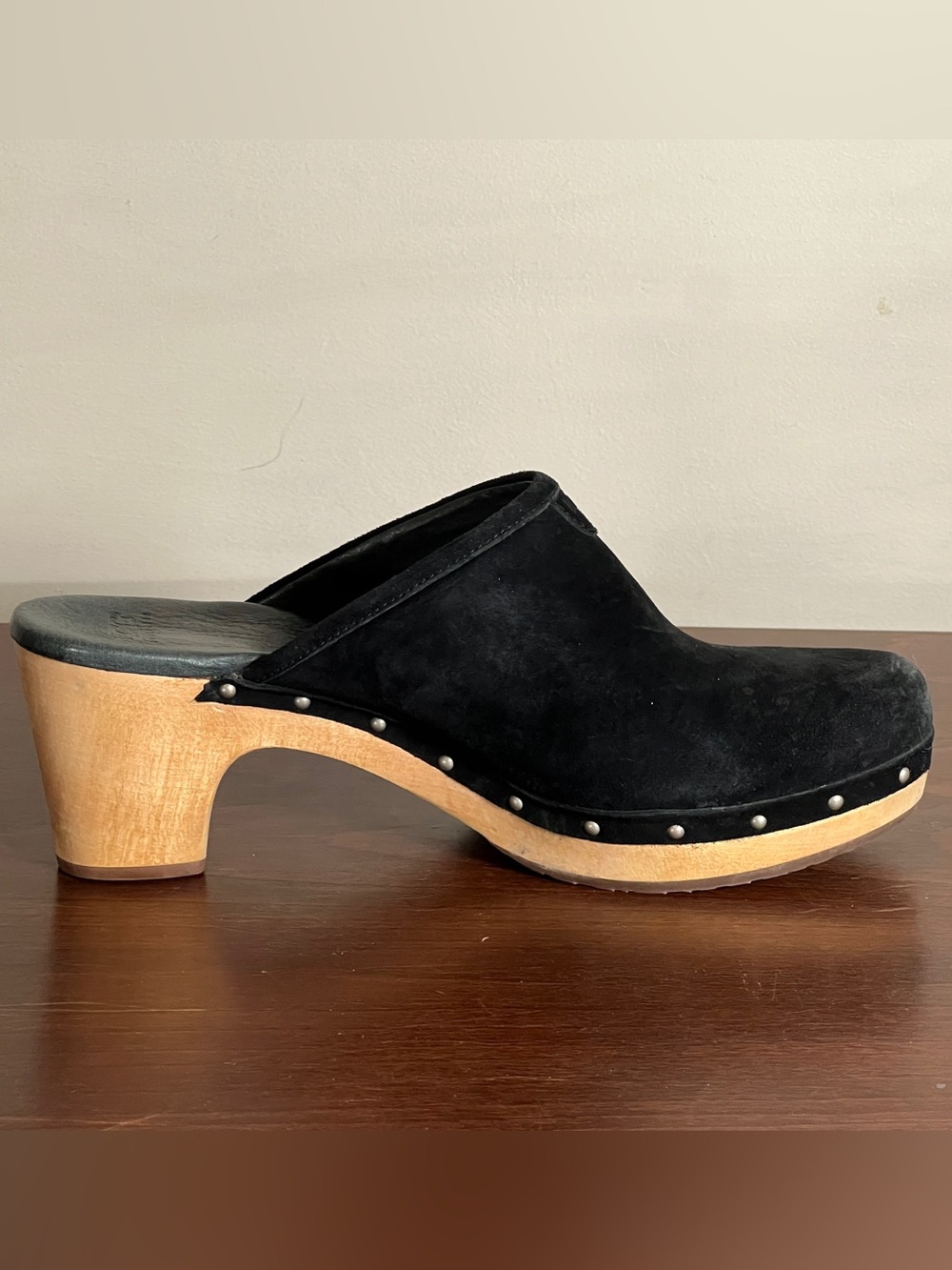 Ugg Abbie Clog - Wooden Sole, Leather Suede Upper, Shearling Lined - US 12 - Picture 12 of 14